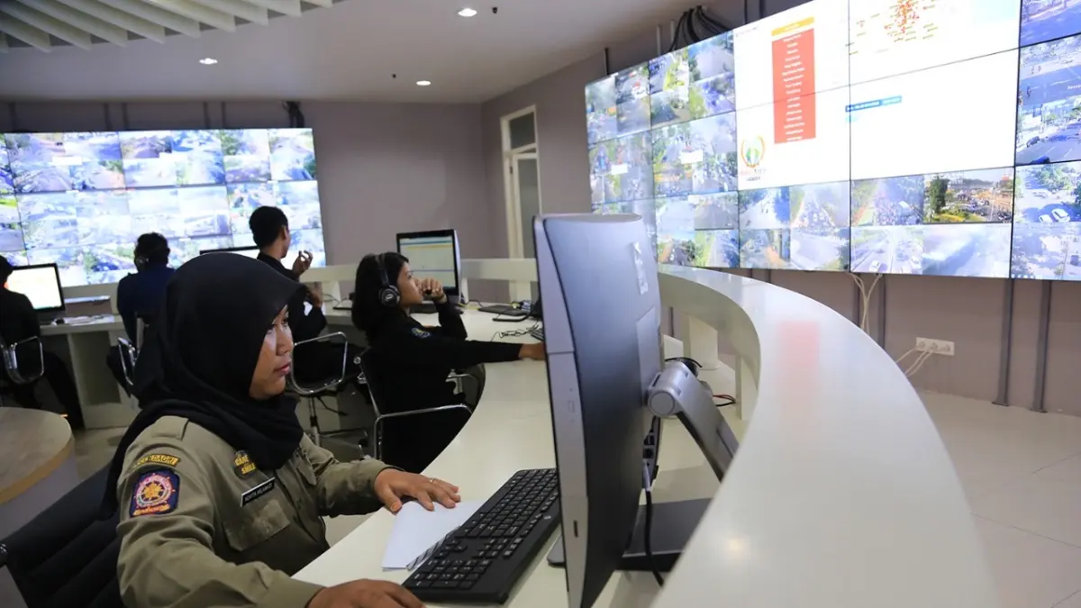 Call Taker 112 Surabaya Dibekali Kemampuan Tangani Laporan Krisis Psikologis - Image