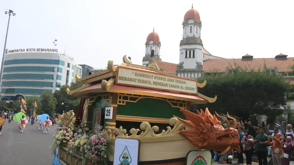 Pawai Taaruf MTQ Nasional ke-31 - Image