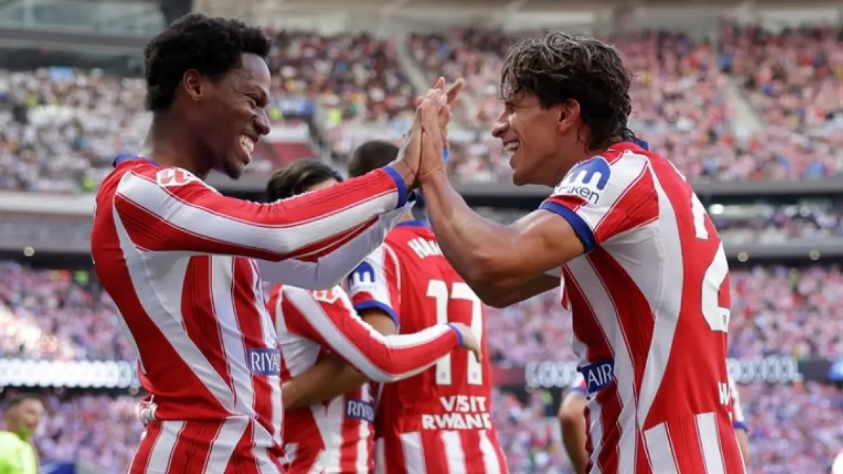 Komentar Para Pemain Atletico Madrid soal Kontroversi Wasit di Derby Madrid - Image