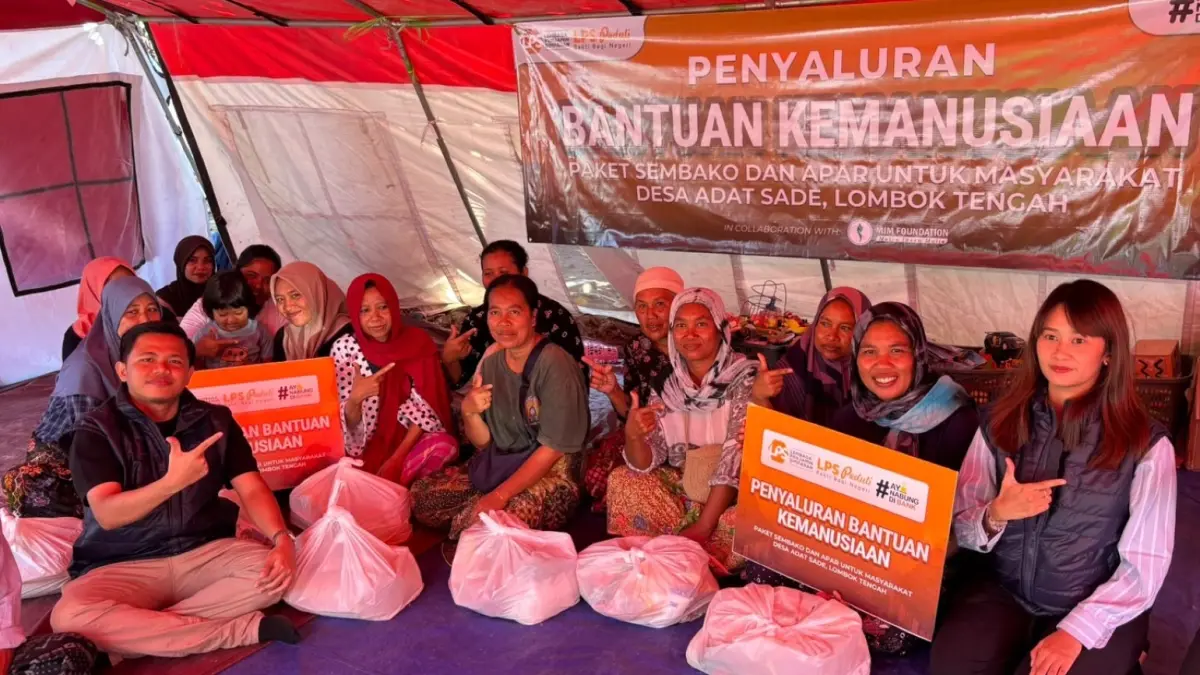 LPS Salurkan Bantuan untuk Masyarakat Desa Adat Sade di NTB