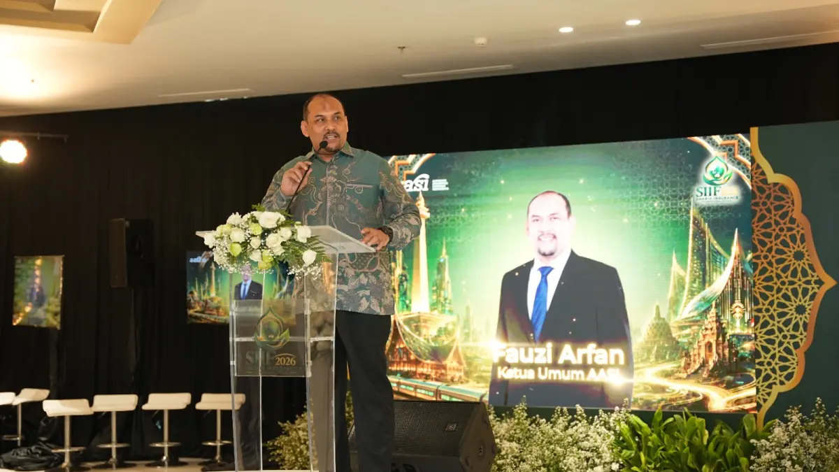 Fauzi Arfan, Ketua Umum Asosiasi Asuransi Syariah Indonesia menyampaikan sambutan pembukaan SIIF 2026. Beliau menekankan pentingnya kolaborasi global dan penguatan ekosistem industri asuransi syariah untuk memperluas akses masyarakat terhadap perlindungan