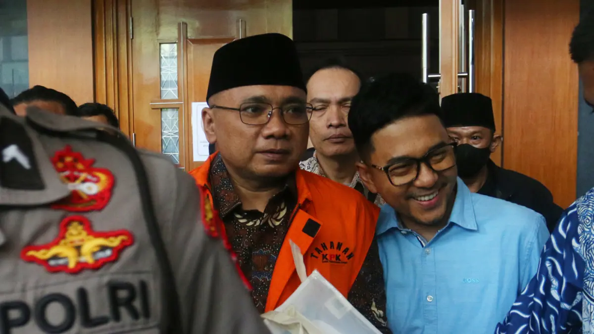 Terdakwa kasus dugaan korupsi kuota haji tambahan 2023-2024 Yaqut Cholil Qoumas mendengarkan keterangan saksi saat sidang lanjutan di Pengadilan Tipikor, Jakarta, Selasa (22/9/2026). (Dery Ridwansah/ JawaPos.com)
