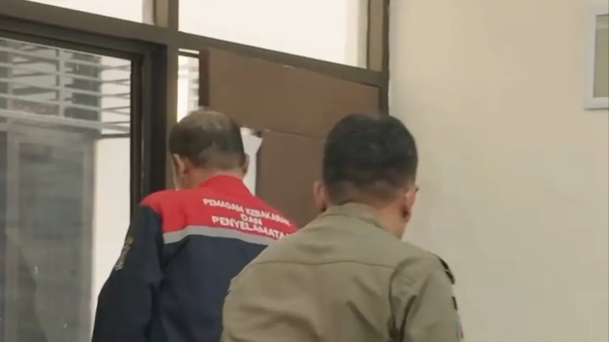 Dugaan Pungli Rekrutmen DPKP Surabaya, Warga Diminta Rp 60 Juta dan Bayar Rp 31 Juta - Image