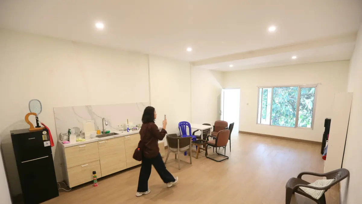 Suasana rumah dan ruangan yang sebelumnya diperiksa secara mendadak oleh Ombudsman RI di Lapas Kelas IIA Cibinong, Kabupaten Bogor, Jawa Barat, Selasa (30/9/2026). (Dery Ridwansah/ JawaPos.com)