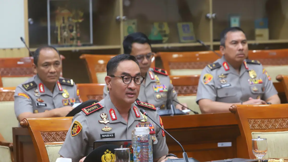 DPR Sahkan Suyudi Ario Seto Sebagai Calon Kapolri - Image