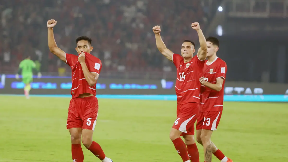 Pesepak bola Timnas Indonesia Rizky Ridho berselebrasi usai mencetak gol ke gawang Timnas Bangladesh dalam pertandingan penyisihan Grup A FIFA ASEAN Cup 2026 di Stadion Utama Gelora Bung Karno (SUGBK), Senayan, Jakarta, Kamis (1/10/2026). (Dery Ridwansah/