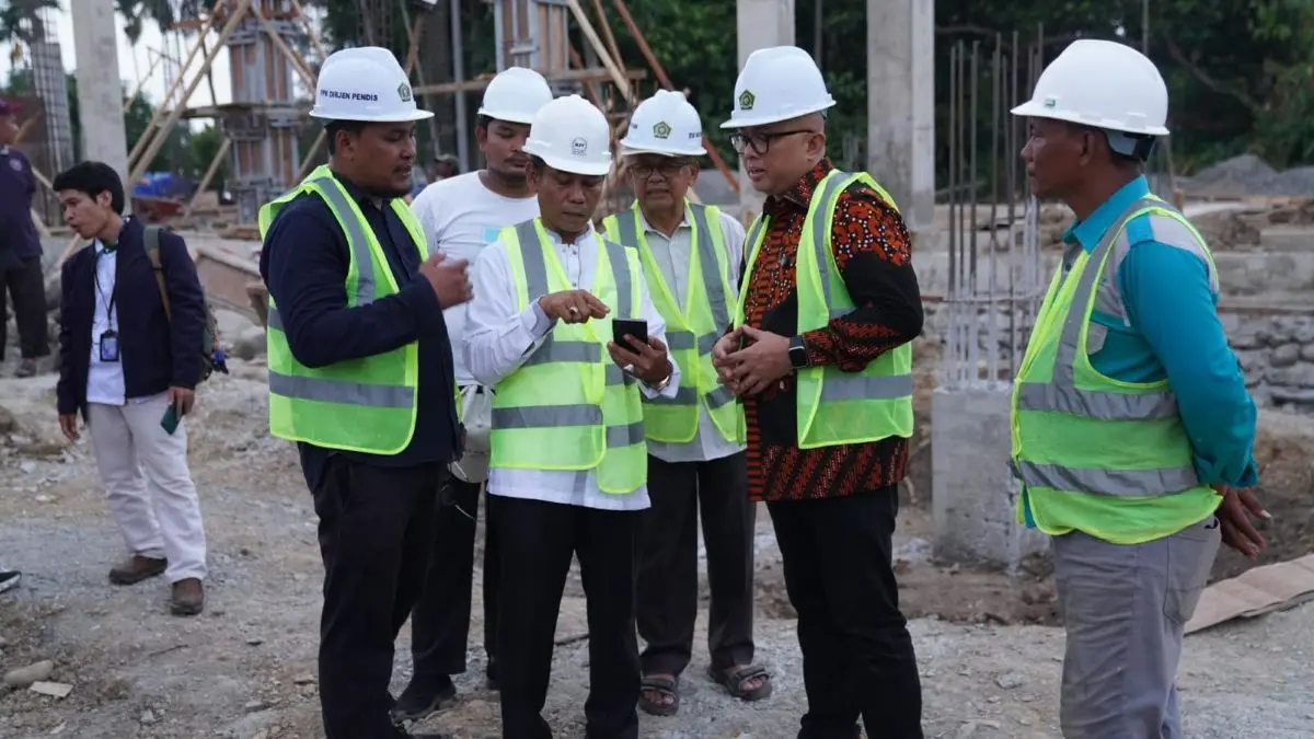Kemenag alokasikan Rp 85,84 miliar untuk rehabilitasi dan rekonstruksi madrasah-madrasah yang terdampak bencana di Sumatera. (Istimewa) - Image