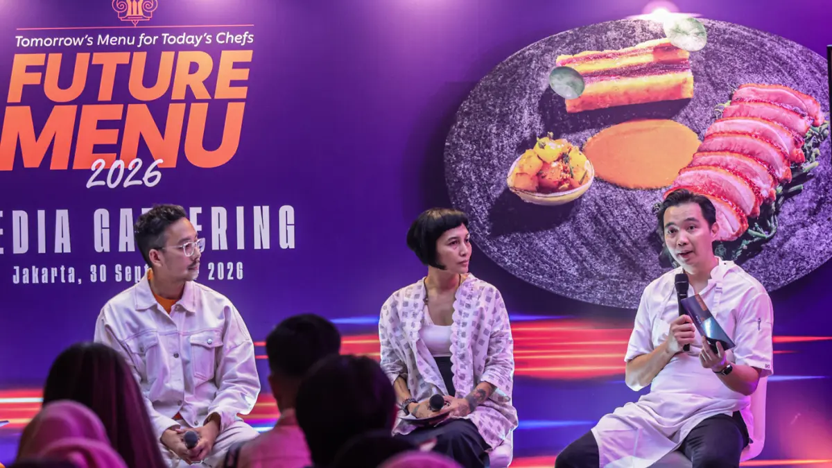 Dari dua kiri County Lead Marketing UFS Indonesia Raditya Beer, Culinary Storyteller Ade Putri dan Chef Freddie dari SILK Bistro menggelar talkshow di event Media Gathering Unilever Food Solutions (UFS) untuk mengupas berbagai aktivitas di bawah inisiatif