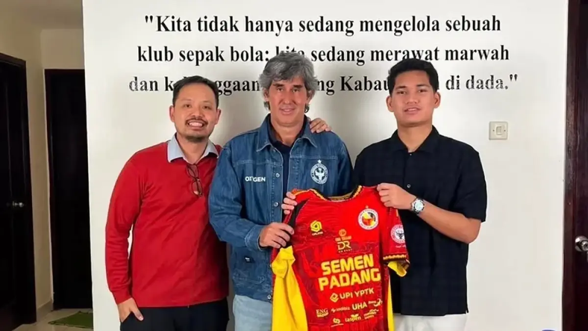Stefano Cugurra Buka Lembaran Baru di Semen Padang, Siap Bawa Kabau Sirah Naik Kasta - Image