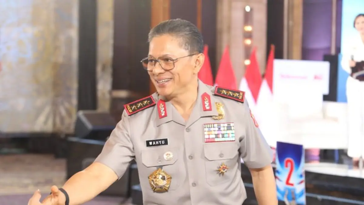 Wakapolri Komjen Wahyu Hadiningrat Tegaskan Polri Komitmen Berantas Premanisme Guna Jaga Dunia Usaha - Image