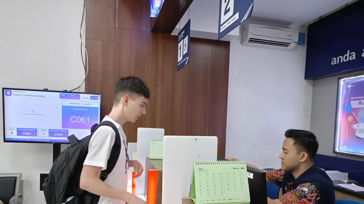 KAI Daop 8 Layani 182 Ribu Pelanggan Mancanegara Selama 2026 - Image