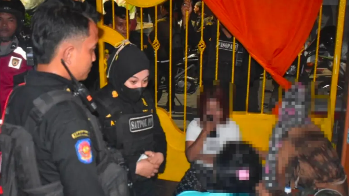 Karaoke Berkedok Warung Ganggu Ketertiban, Satpol PP Surabaya Siapkan PenertibanĀ - Image