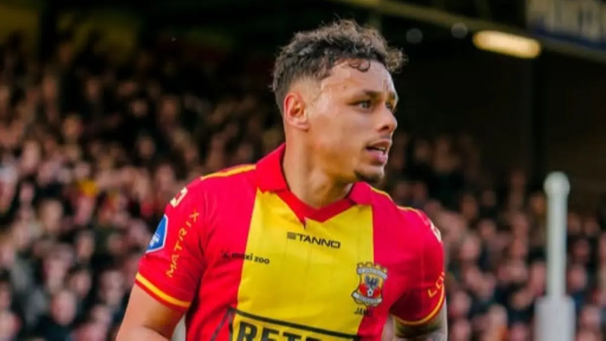 Dean James saat membela Go Ahead Eagles. (Dok. Go Ahead Eagles) - Image