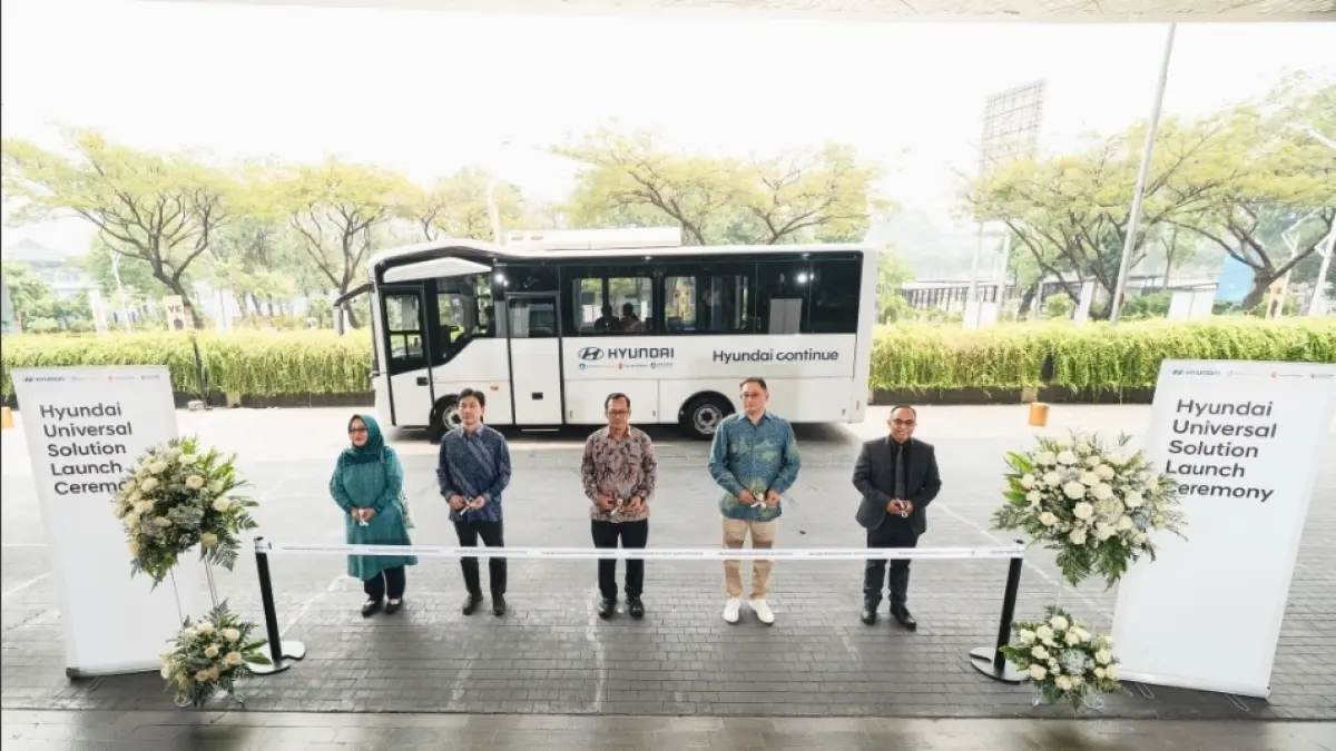 Hyundai Bawa Bus Listrik ke Sekolah, 1.300 Siswa SMP Belajar Teknologi EV - Image