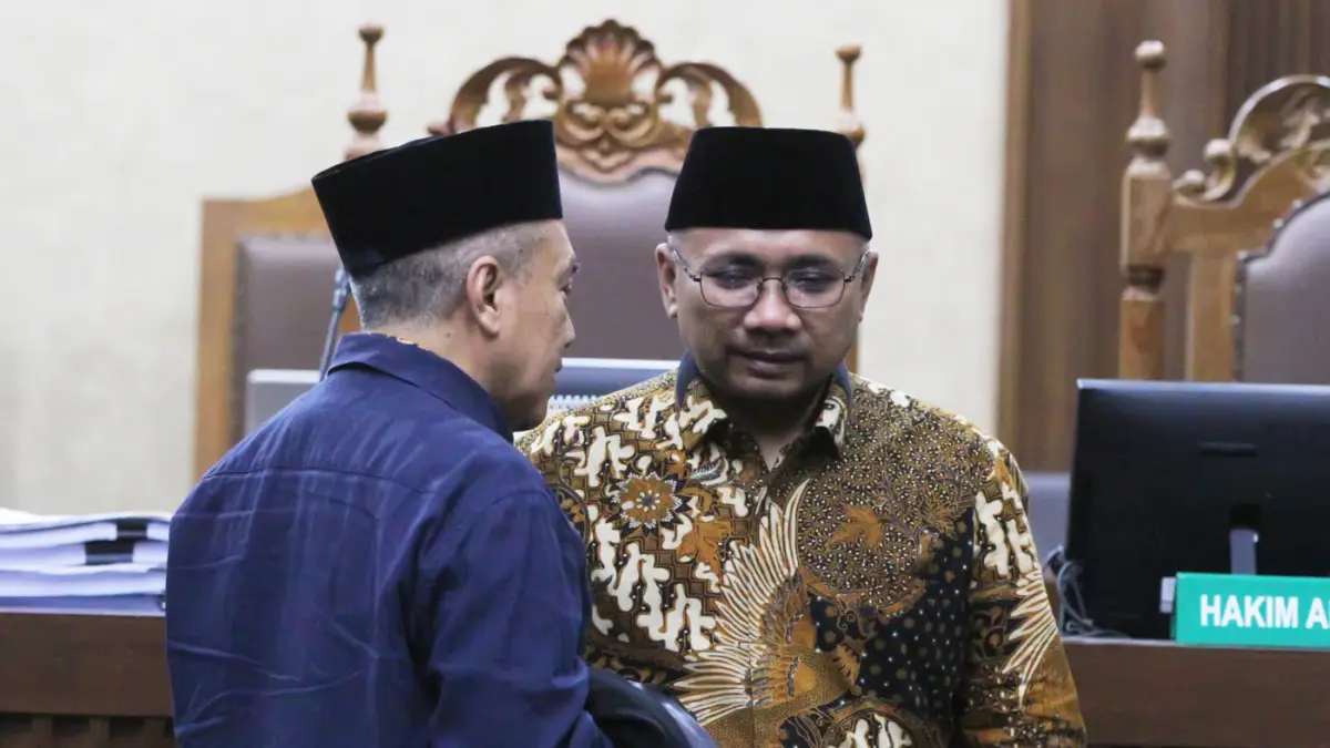 Terdakwa kasus dugaan korupsi pembagian kuota dan penyelenggaraan haji di Kementerian Agama tahun 2023-2024 Yaqut Cholil Qoumas menjalani sidang kasus dugaan korupsi pembagian kuota dan penyelenggaraan haji di Kementerian Agama (Kemenag) tahun 2023-2024 d