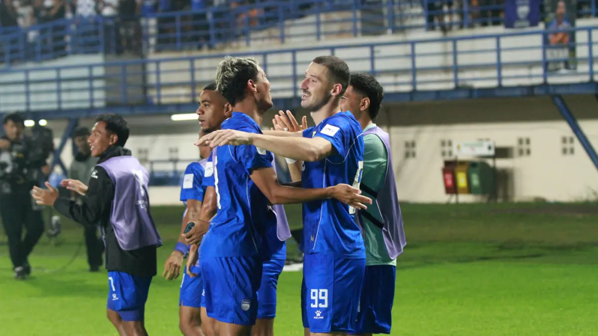 Pesepak bola Persib Bandung Balsa Sekulic berseleberasi usai mencetak gol ke gawang Melbourne Victory FC saat laga AFC Champions League Two Grup E di Stadion Si Jalak Harupat, Kabupaten Bandung, Jawa Barat, Rabu (28/10/2026). (Taofik Ahmad Hidayat/ Radar