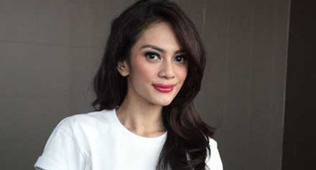 Masayu Anastasia enggan banyak komentar di persidangan kemarin. - Image