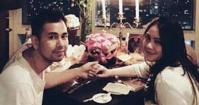 Romantisnya Raffi dan Gigi di Ultah Pernikahan Pertama - Image