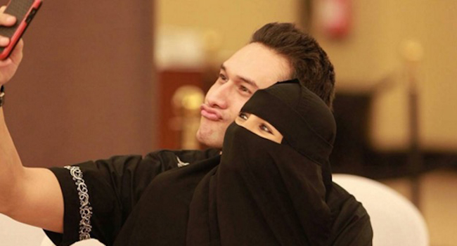 Indra L Brugman mengatakan bahwa tidak ada pernikahan sama sekali dengan Soraya Abdullah. - Image