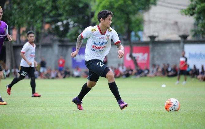 Irfan Bachdim berbicara optimisme akan sepak bola Indonesia ke depannya. - Image