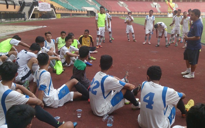 Para pemain PSPS Pekanbaru usai menjalani latihan - Image