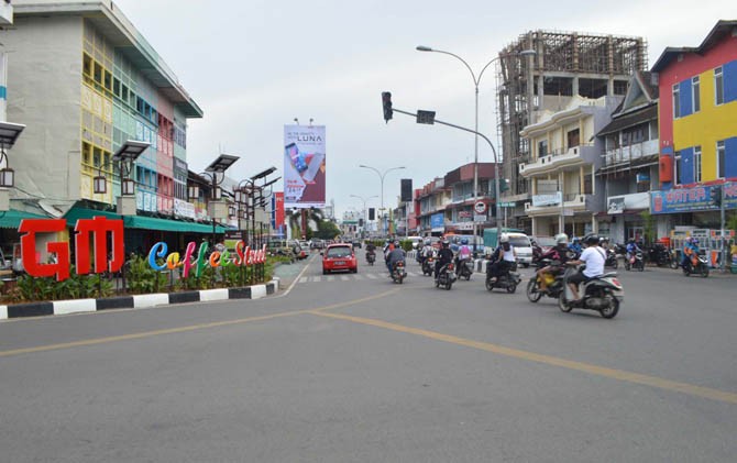 Jalan Gajah Mada, Kelurahan Benua Melayu Darat, Pontianak Selatan disulap menjadi pusat wisata kopi. Pemerintah Kota Pontianak berencana menjadikan kawasan ini sebagai destinasi wisata Kota Khatulistiwa. - Image