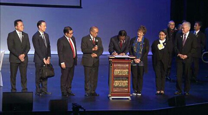 Jokowi meresmikan Balai Bahasa Indonesia di Canberra, Perth, dan Melbourne. - Image
