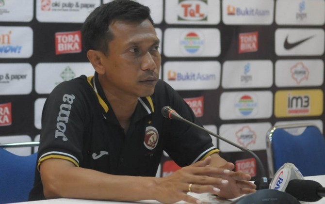 Widodo Cahyono Putro enggan mengomentari kinerja wasit saat laga melawan Bali United. - Image