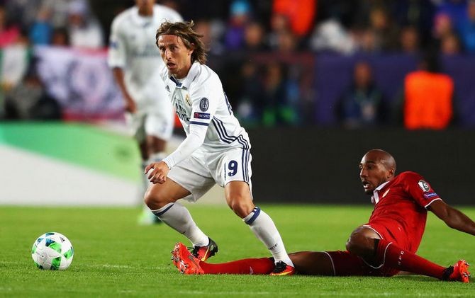 Luka Modric yakin Tottenham bisa meraih gelar juara Premier League - Image