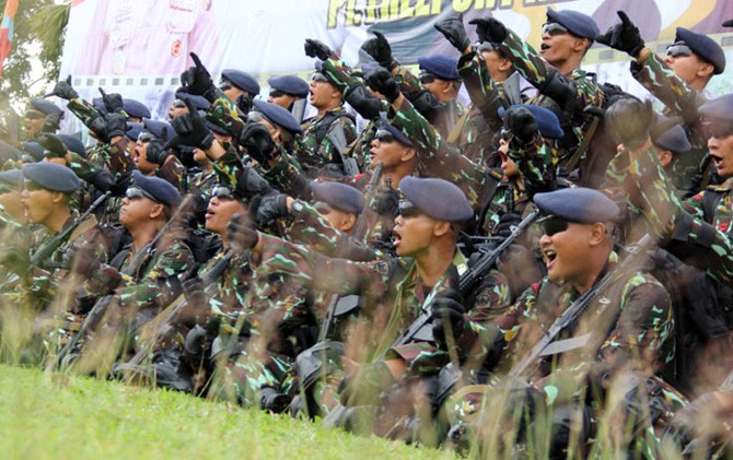 100 Personel Brimob Polda Kepri bakal bertolak ke Papua untuk pengamanan khusus. - Image