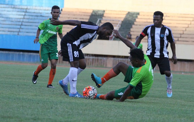 Persidafon (putih hitam) menang 3-0 - Image