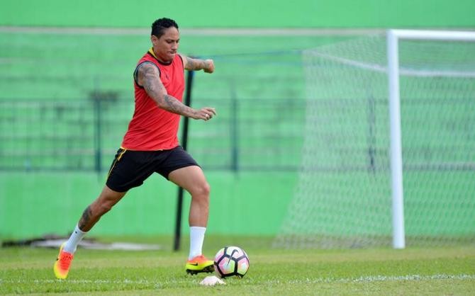 Pino masih diberi kesempatan Arema. - Image