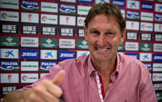 Tony Adams meragukan kemampuan Wenger - Image