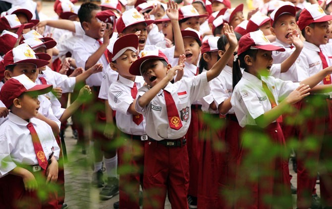 Mudahnya sarana pendidikan salah satu alasan tinggal di kota lebih nyaman dibanding di desa - Image