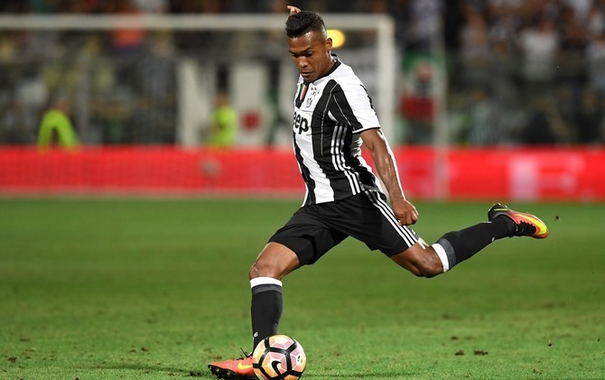 Alex Sandro masih terus menjadi incaran Chelsea - Image