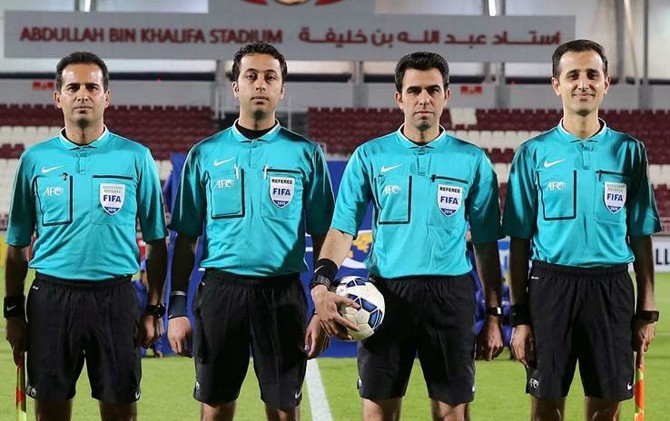 Bonyadifard Mooud (kedua dari kiri) wasit asal Iran yang akan memimpin laga Arema FC vs Persib Bandung - Image