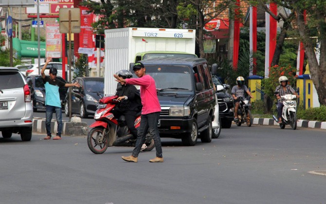 Ilustrasi Pak Ogah - Image