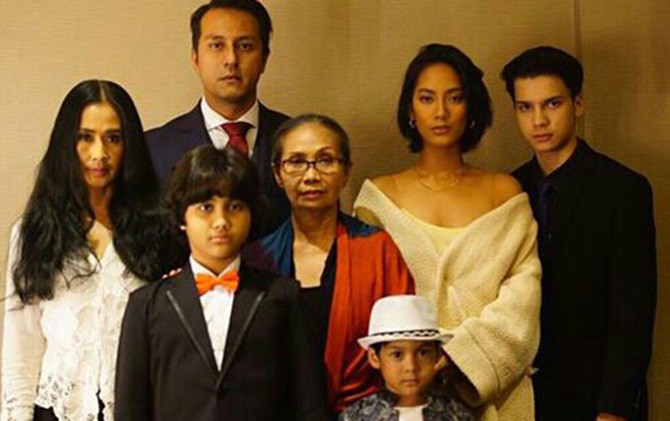 Pemain film Pengabdi Setan. - Image
