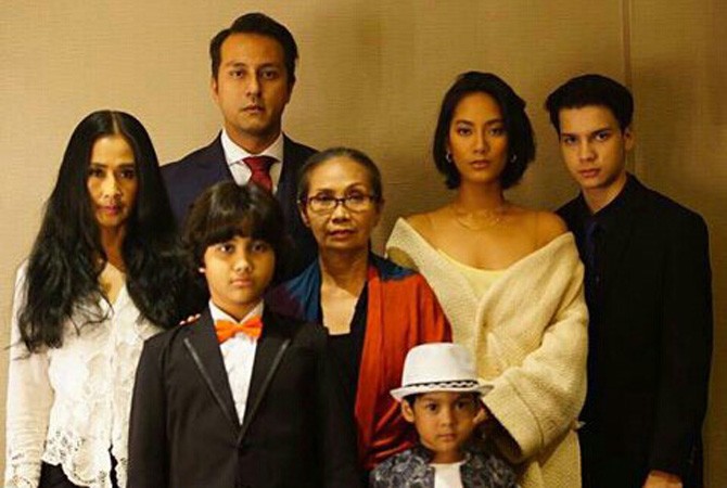 Pemain film Pengabdi Setan. - Image