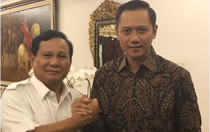 Ketua Umum Gerindra Prabowo Subianto saat menerima kunjungan AHY. - Image