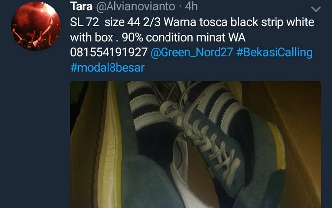 Koleksi pribadi yang dijual Bonek lewat media sosial Twitter - Image