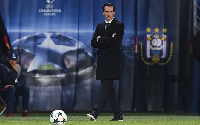 Unai Emery tegaskan bahwa PSG ingin juara grup - Image