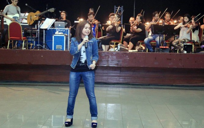 Penyanyi Rossa - Image