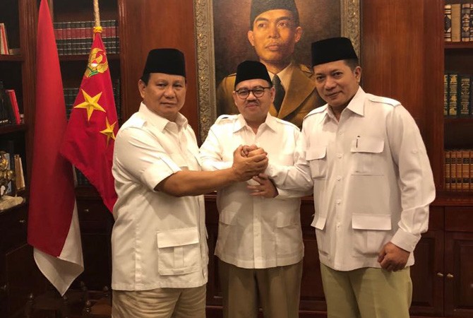 Ferry Juliantono legowo Gerindra memilih Sudirman Said sebagai Cagub Jateng 2018. - Image