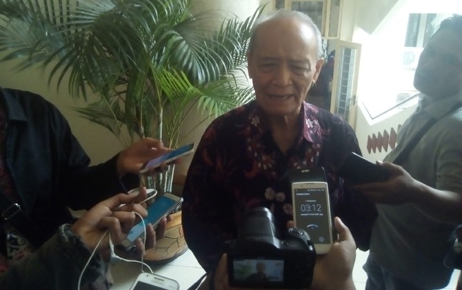TOKOH: Buya Syafii Maarif saat dialog nasional - Image