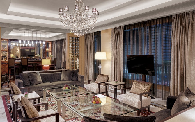 Sudut-sudut ruangan di Presidential Suite, Hotel Indonesia Kempinski Jakarta. - Image