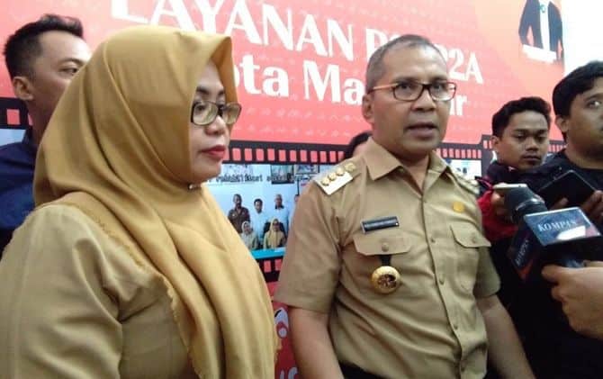 Wali Kota Makassar Mohammad Ramdhan Pomanto (kanan). - Image
