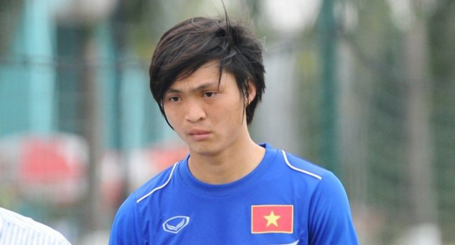 Nguyen Tuan Anh mengalami cedera lutut - Image