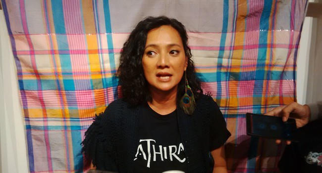 Cut Mini saat jumpa pers film Athirah, Senin (22/8). - Image