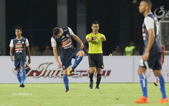 Arema FC kencang dikabarkan rekrut Dzhalilov - Image